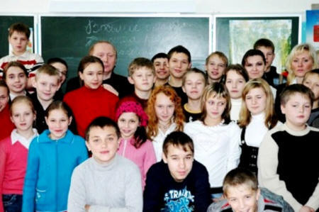 Вопрос. Для кого и для чего ведется в России борьба с распространением наркотиков и наркомании. Ответ. Для детей России... Фото НСНБР. Антинаркотическая акция Люберцы против наркотиков...